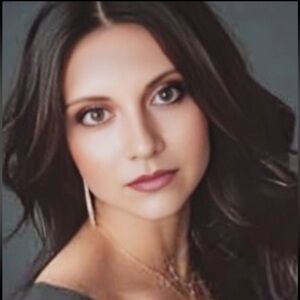 Meet your Posher, Rebecca